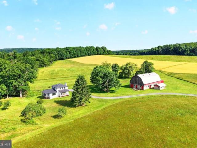 House for sale in Garrett, Maryland