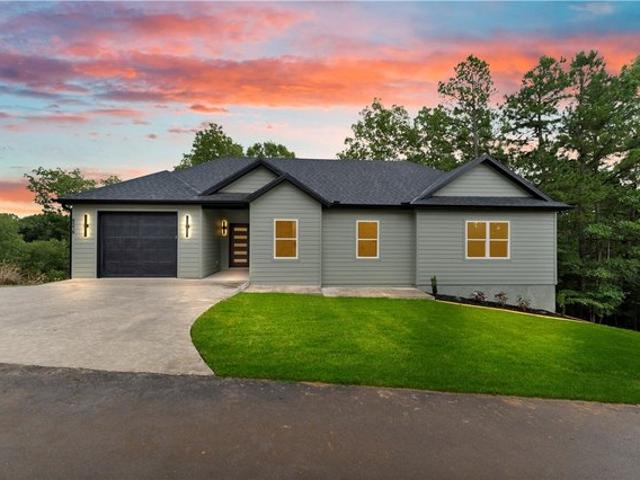 House for sale in Rogers, Benton County