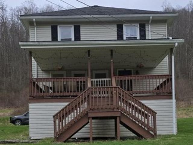 House for sale in Grafton, West Virginia