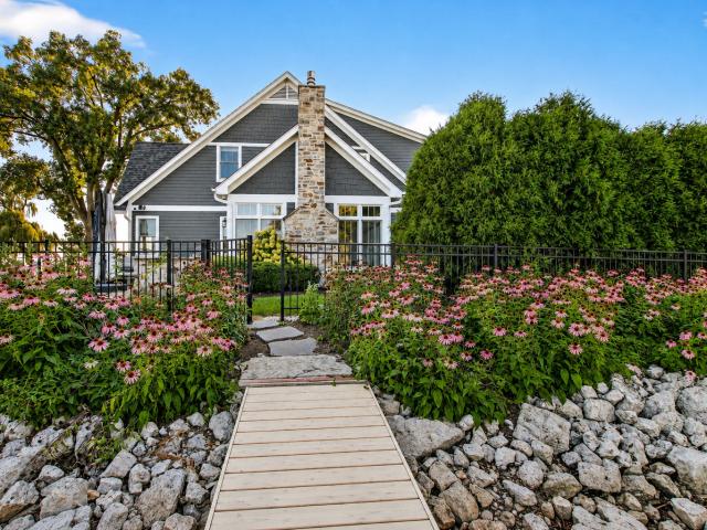 House for sale in Wauconda, Illinois