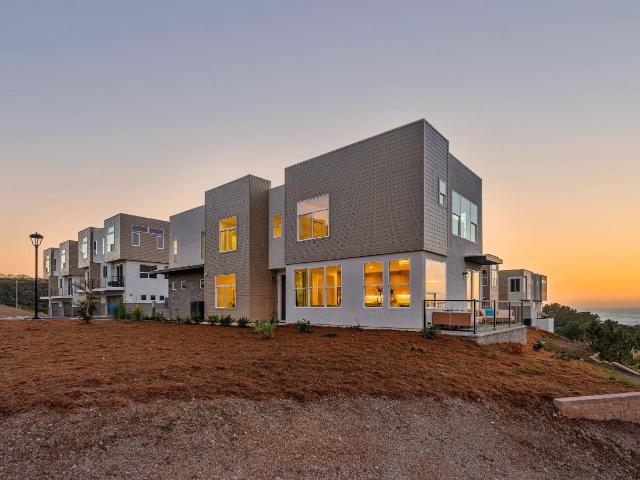 Condo for sale in San Mateo, California