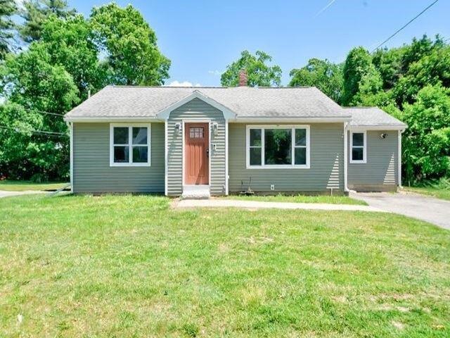 House for sale in Dracut, Massachusetts