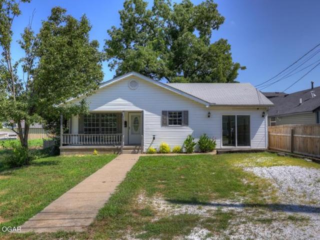 House for sale in Carthage, Missouri