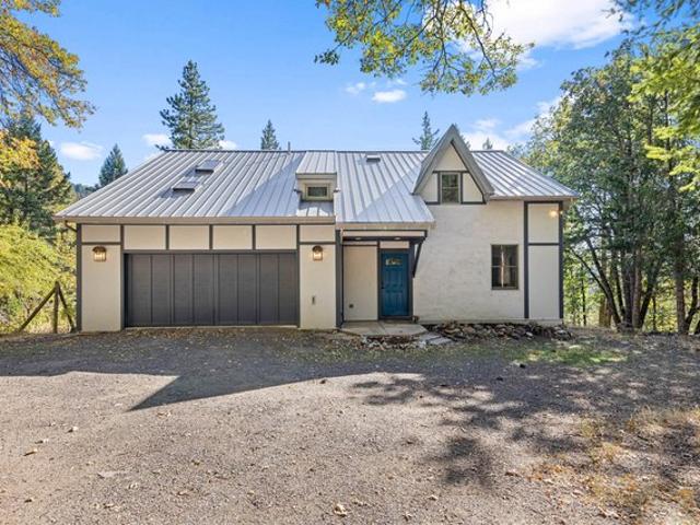 House for sale in Ashland, Jackson County