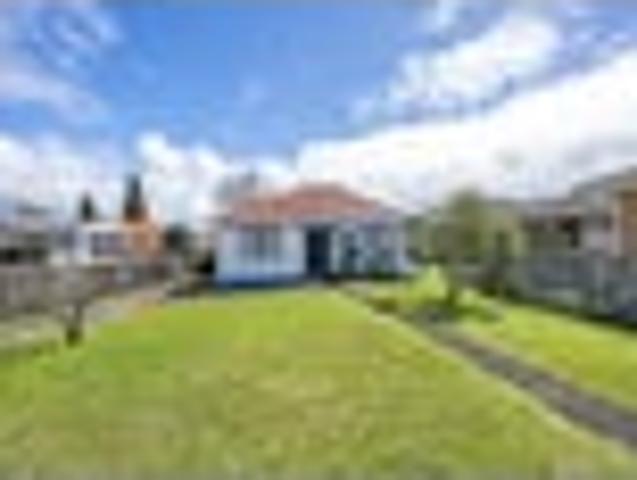 House for sale in Mount Roskill, Oroua County