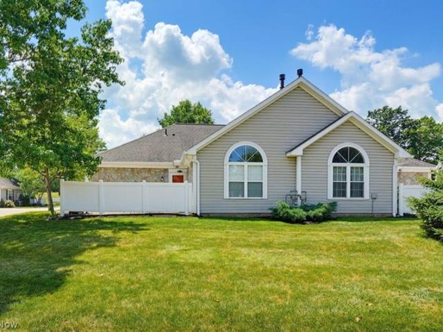 House for sale in Summit, Ohio