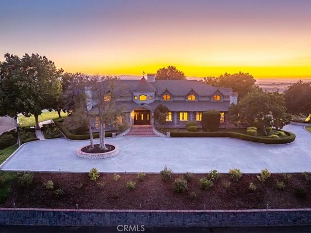 House for sale in San Miguel, California
