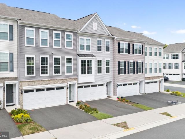 Townhouse for sale in Manassas, Virginia