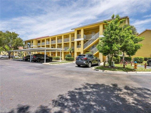 Condo for sale in Naples, Florida