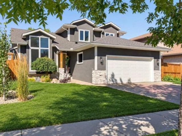 House for sale in Edgemont, Calgary