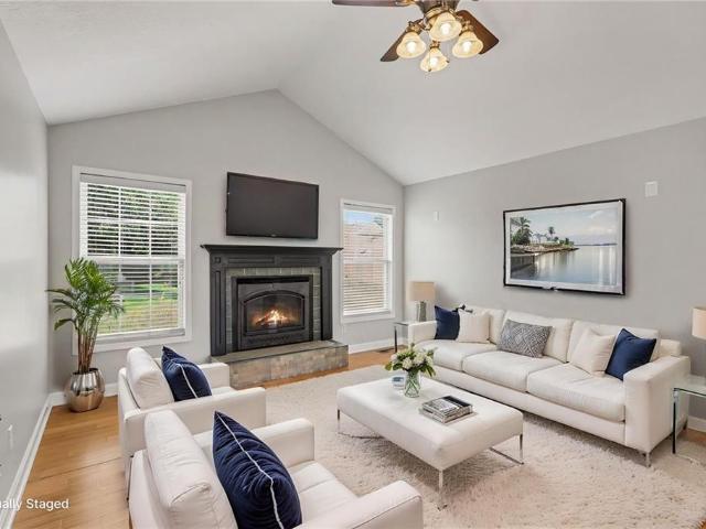 Townhouse for sale in Kansas City, Missouri
