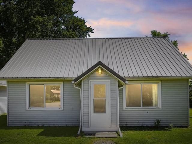 House for sale in Pleasantville, Iowa