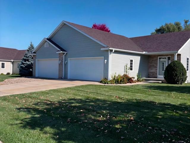 House for sale in Oregon, Dane County