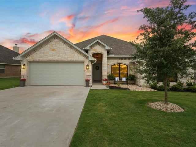 House for sale in Hewitt, Texas