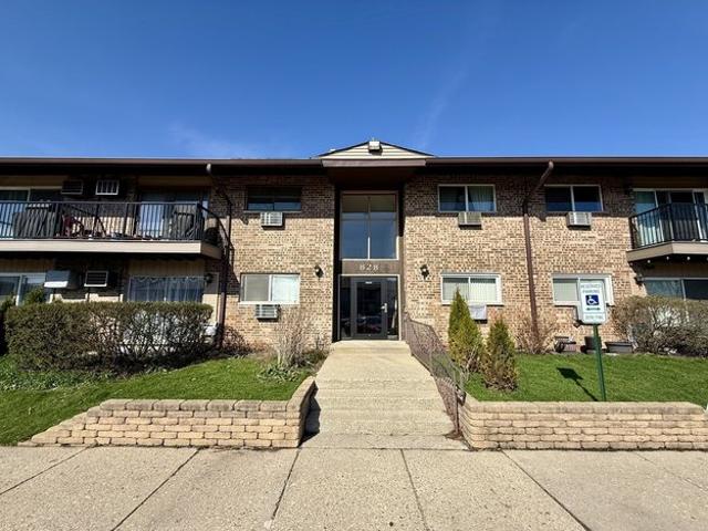 Condo for sale in Prospect Heights, Illinois