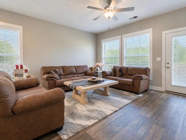 House for sale in Bowling Green, Warren County