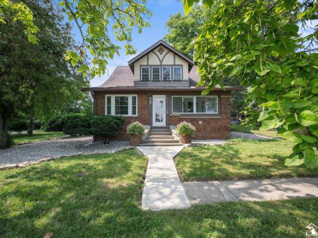 House for sale in Ottawa Lake, Michigan