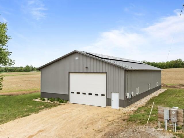 House for sale in Leaf River, Illinois