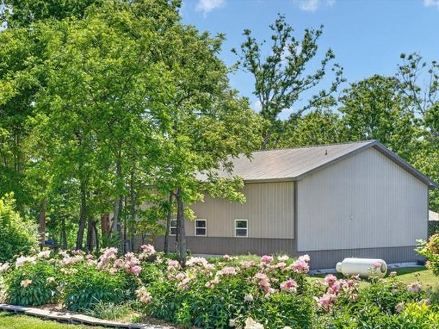House for sale in Clever, Missouri