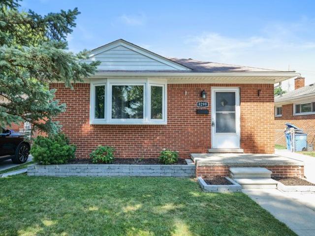 House for sale in Dearborn Heights, Michigan
