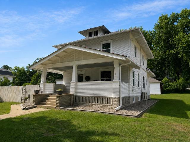 House for sale in Whiteside, Illinois