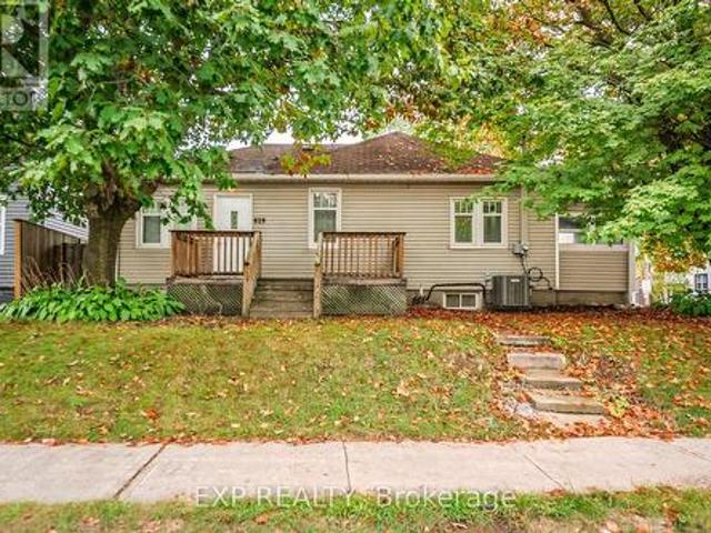 House for sale in Whitby, Golden Horseshoe