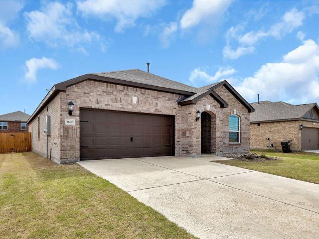 House for sale in Shadowbend, Anna