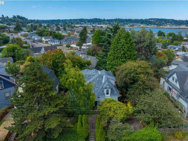 House for sale in North Bend, Coos County
