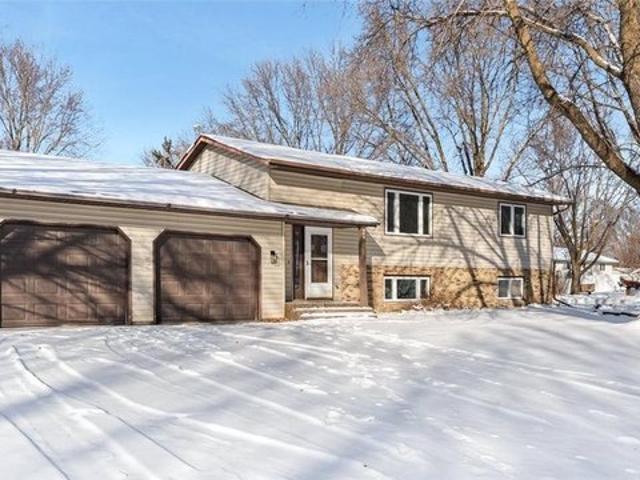 House for sale in Willmar, Minnesota