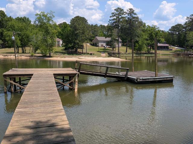 House for sale in Ridgeway, South Carolina