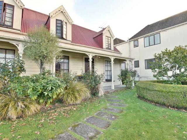 Apartment for sale in Otakou