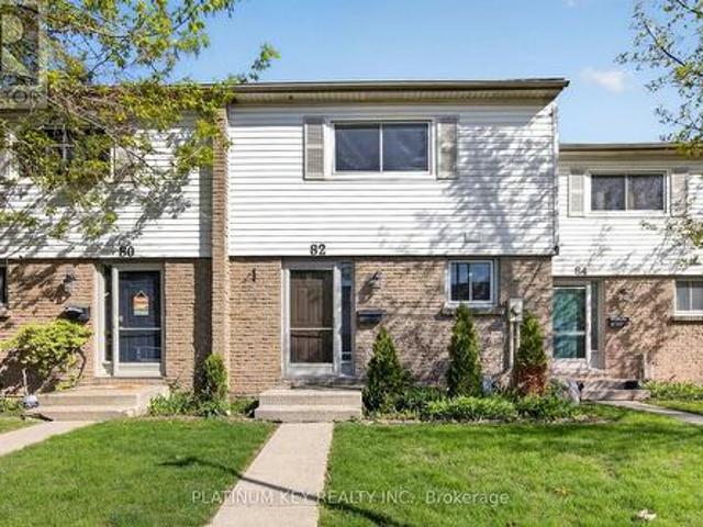 Townhouse for sale in Arva, Ontario