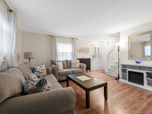 House for sale in Queens, Arverne
