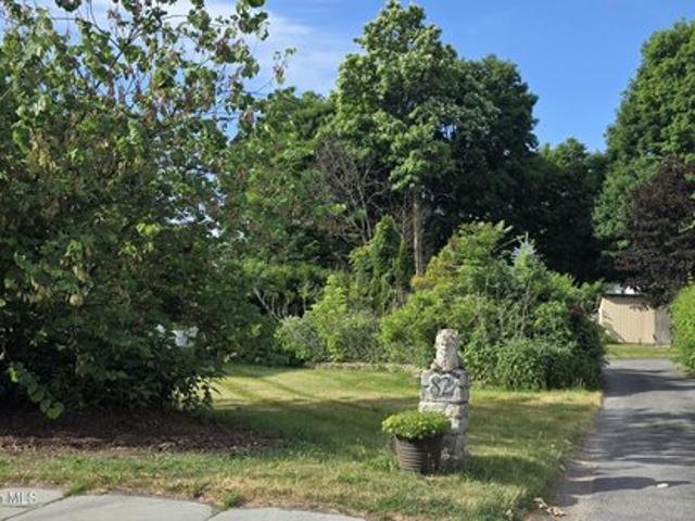 House for sale in Bloomington, New York