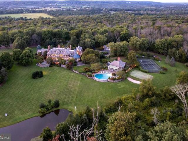 House for sale in Hopewell, New Jersey