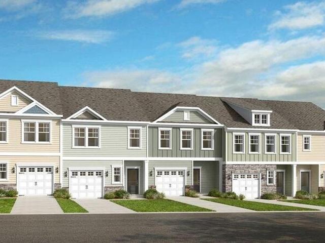 Townhouse for sale in Angier