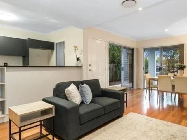 Apartment for rent in Toombul, Queensland