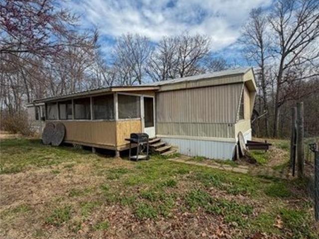 House for sale in Poplar Bluff, Missouri