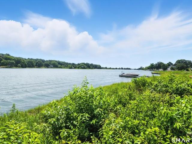 Land for sale in Stonington, Connecticut