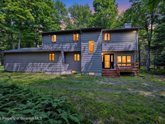 House for sale in Newfoundland, Pennsylvania