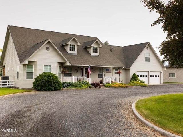 House for sale in Naches, Washington