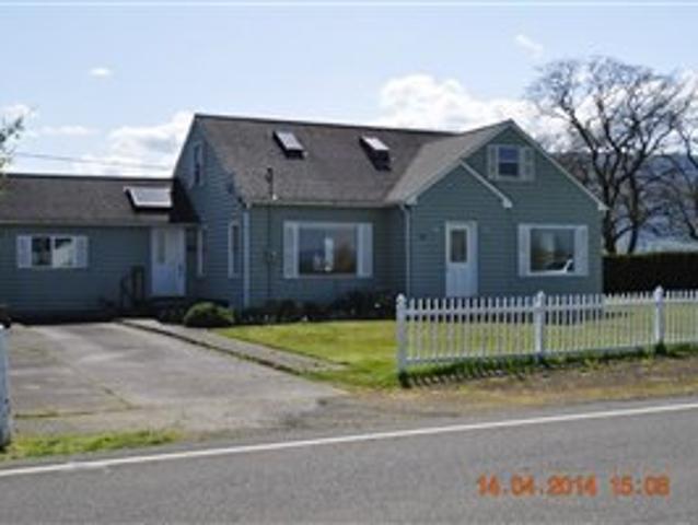 House for sale in Cathlamet, Wahkiakum County