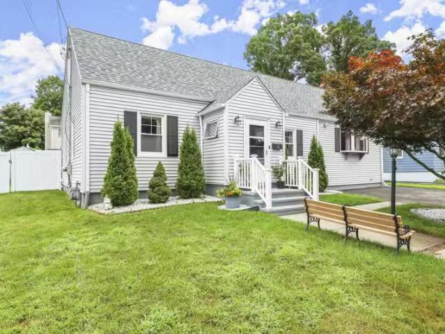 House for sale in Bridgeport