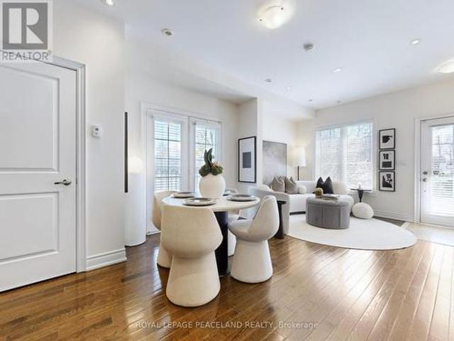 Townhouse for sale in Woburn, Ontario