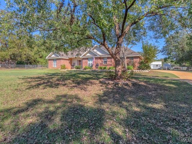 House for sale in Elmore, Elmore County