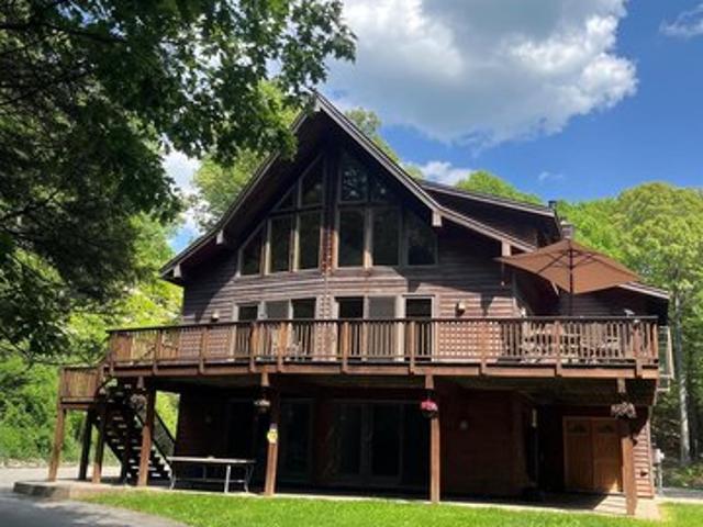 House for sale in Putnam Valley, New York