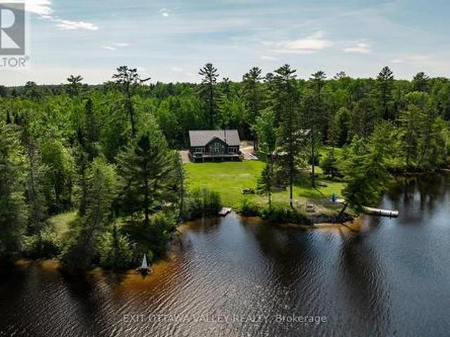 House for sale in Renfrew, Ontario