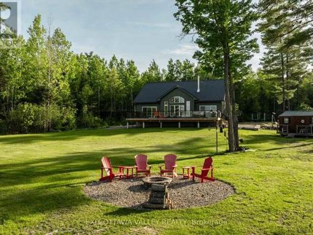 House for sale in Head, Clara and Maria, Eastern Ontario