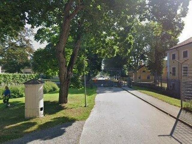 Lokal hyra i Tuna, Tumba