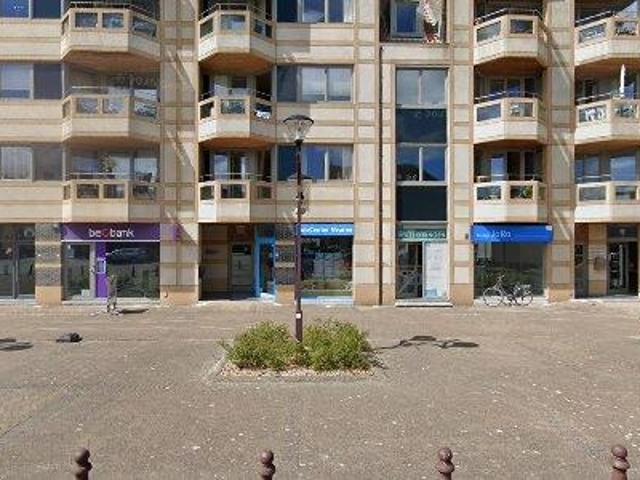 Bureau vente à Furnes, West-Vlaanderen